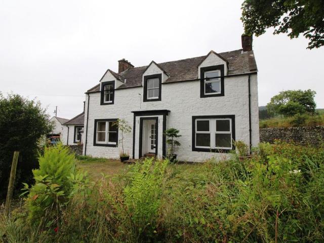 4 bedroom semi detached house to rent