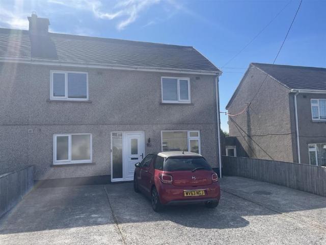 4 bedroom semi detached house to rent