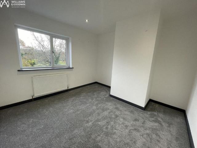 4 bedroom semi detached house to rent