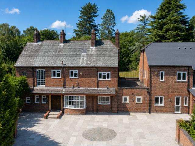 4 bedroom semi detached house to rent