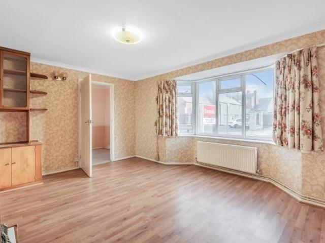 4 bedroom semi detached house to rent