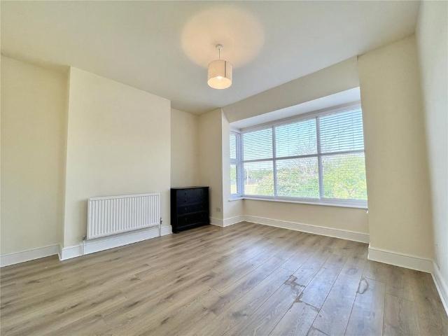 4 bedroom semi detached house to rent
