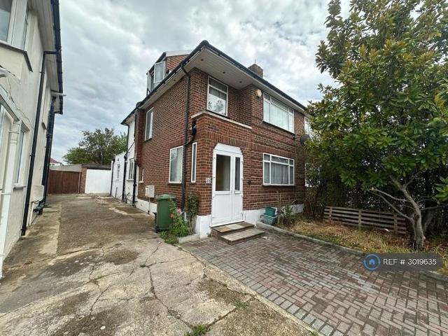 4 bedroom semi detached house to rent