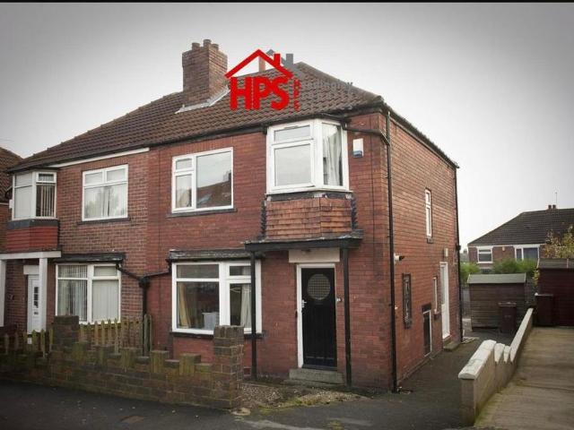 4 bedroom semi detached house to rent