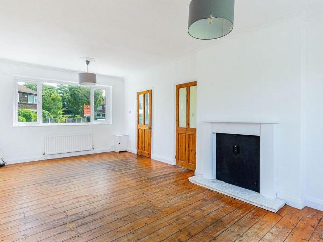 4 bedroom semi detached house to rent