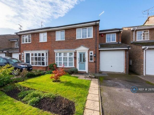 4 bedroom semi detached house to rent