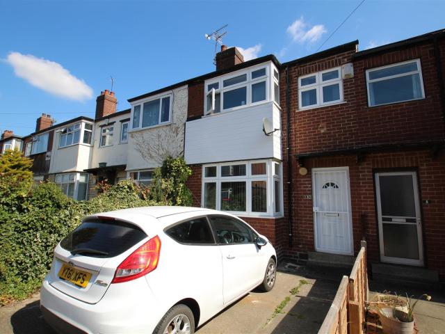 4 bedroom semi detached house to rent
