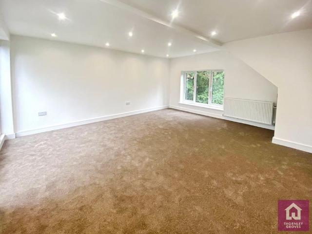 4 bedroom semi detached house to rent