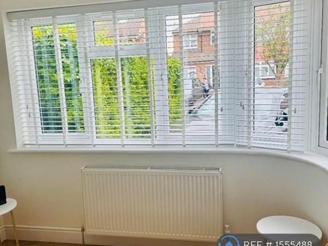 4 bedroom semi detached house to rent