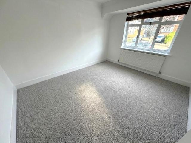 4 bedroom semi detached house to rent