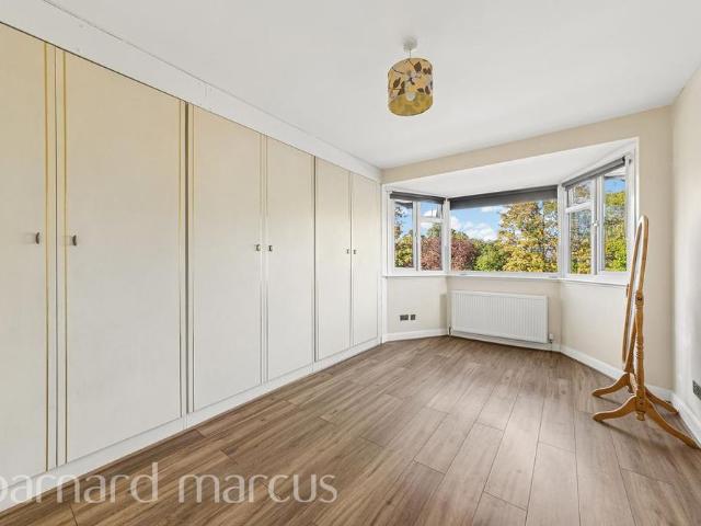 4 bedroom semi detached house to rent