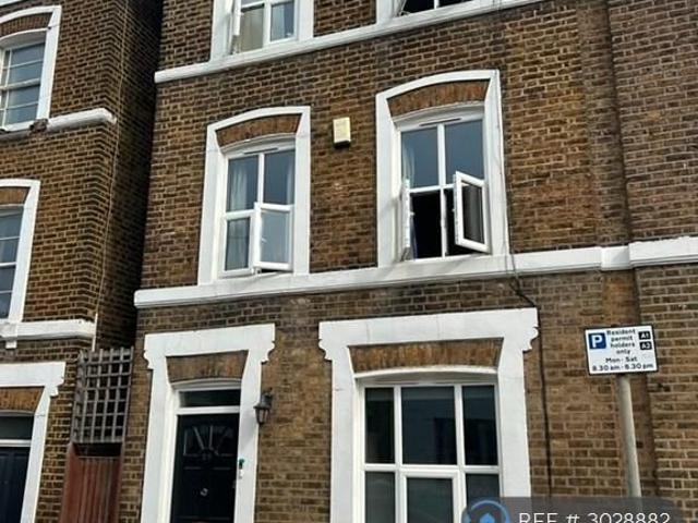 4 bedroom semi detached house to rent