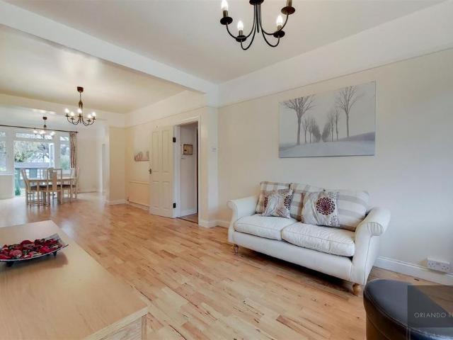 4 bedroom semi detached house to rent