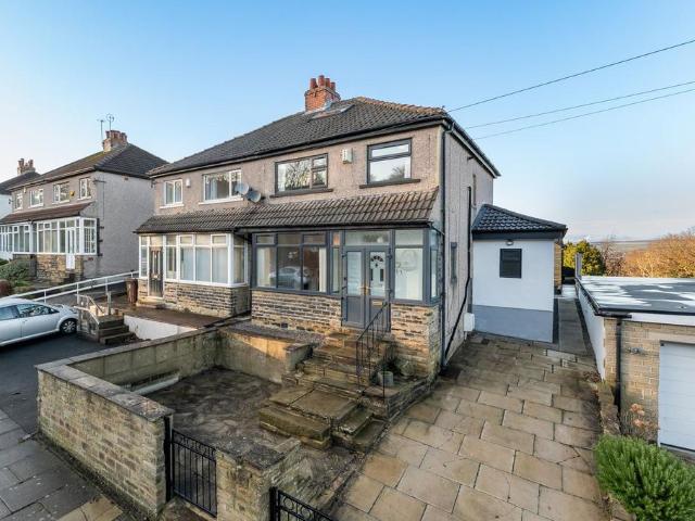 4 bedroom semi detached house to rent