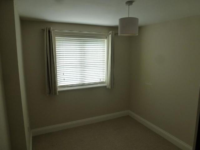 4 bedroom semi detached house to rent