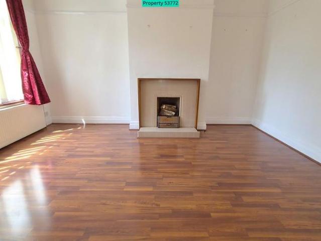 4 bedroom semi detached house to rent