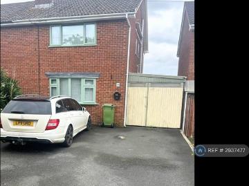 4 bedroom semi detached house to rent