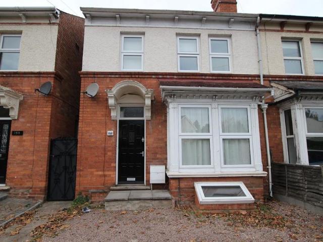 4 bedroom semi detached house to rent
