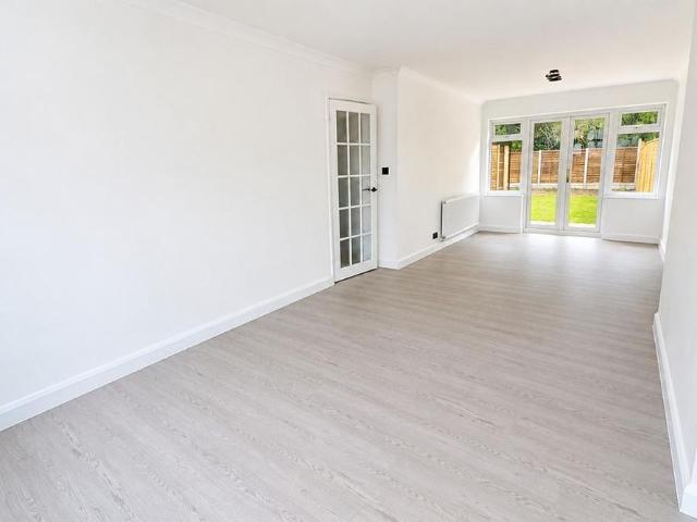 4 bedroom semi detached house to rent