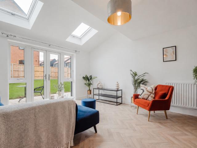 4 bedroom semi detached house to rent