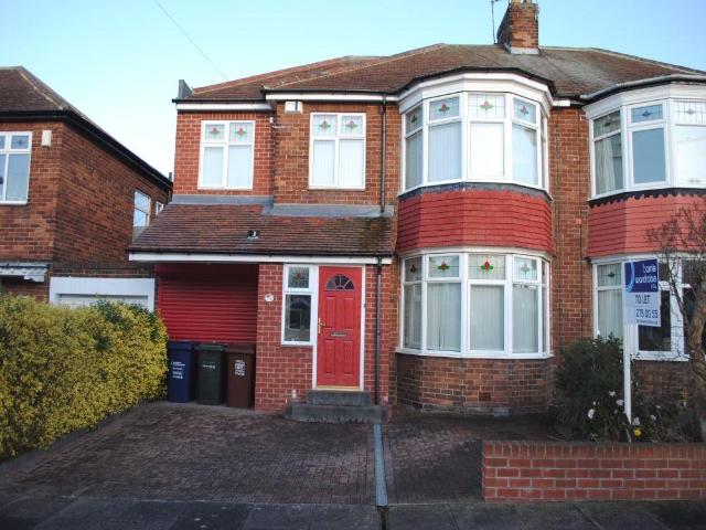 4 bedroom semi detached house to rent