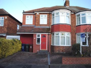 4 bedroom semi detached house to rent