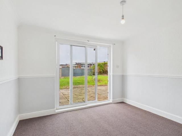 4 bedroom semi detached house to rent