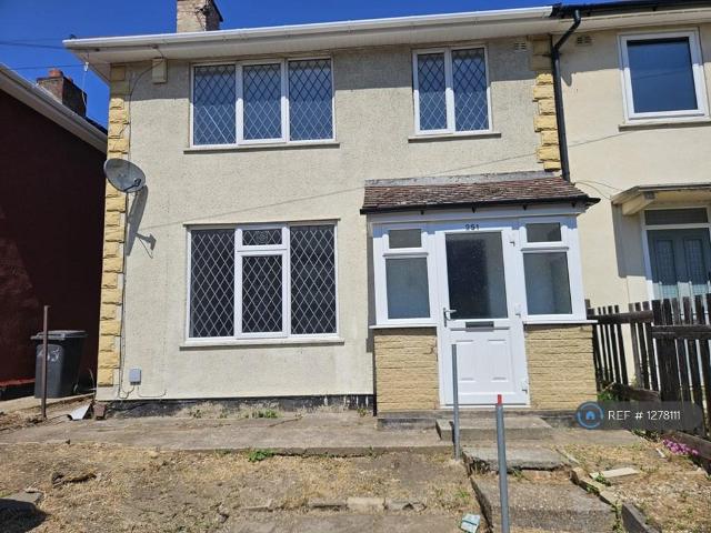 4 bedroom semi detached house to rent