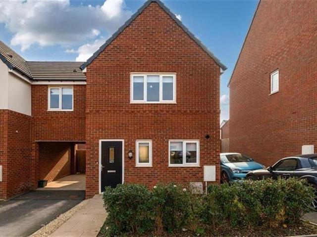 4 bedroom semi detached house to rent