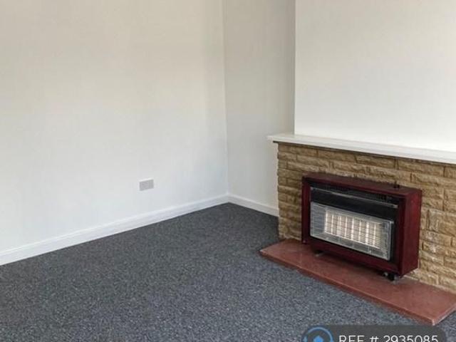 4 bedroom semi detached house to rent