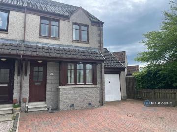 4 bedroom semi detached house to rent