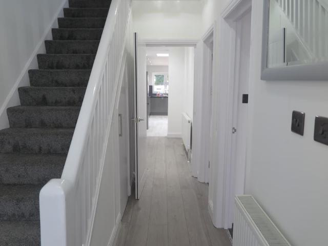 4 bedroom semi detached house to rent