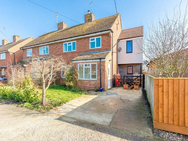 4 bedroom semi detached house to rent