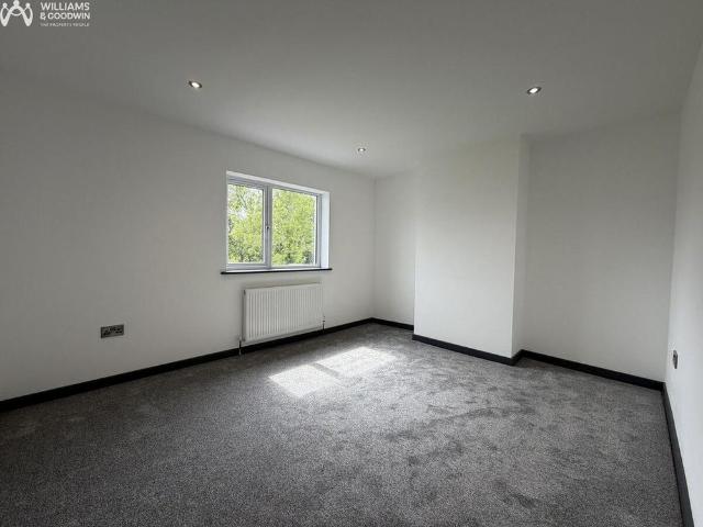 4 bedroom semi detached house to rent