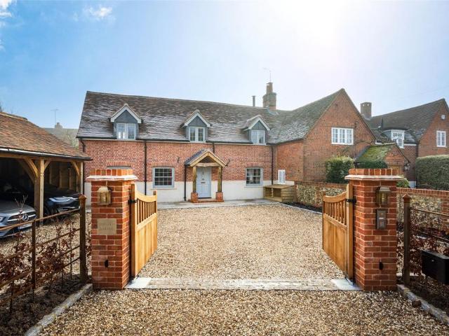 4 bedroom semi detached house to rent