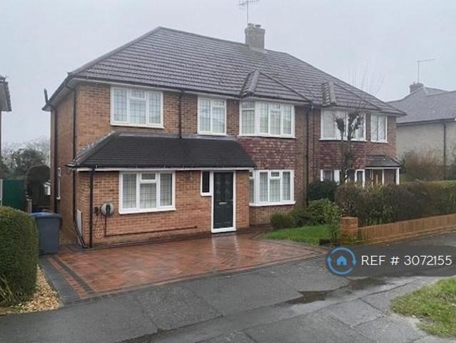 4 bedroom semi detached house to rent