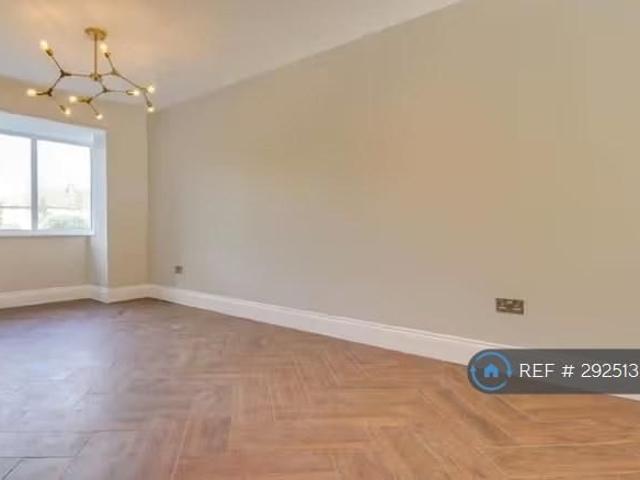 4 bedroom semi detached house to rent