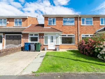 4 bedroom semi detached house to rent