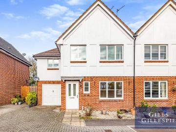 4 bedroom semi detached house to rent