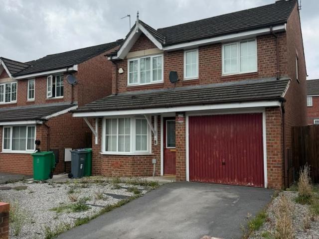 4 bedroom semi detached house to rent