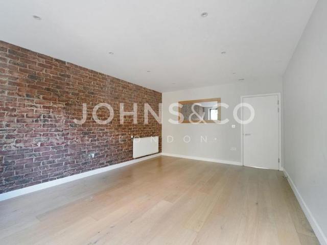 4 bedroom semi detached house to rent
