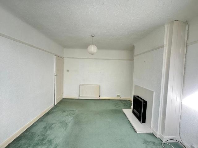4 bedroom semi detached house to rent