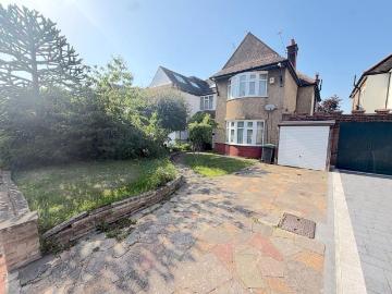 4 bedroom semi detached house to rent