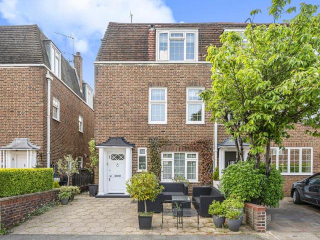 4 bedroom semi detached house to rent