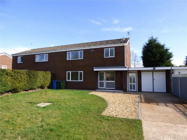 4 bedroom semi detached house to rent
