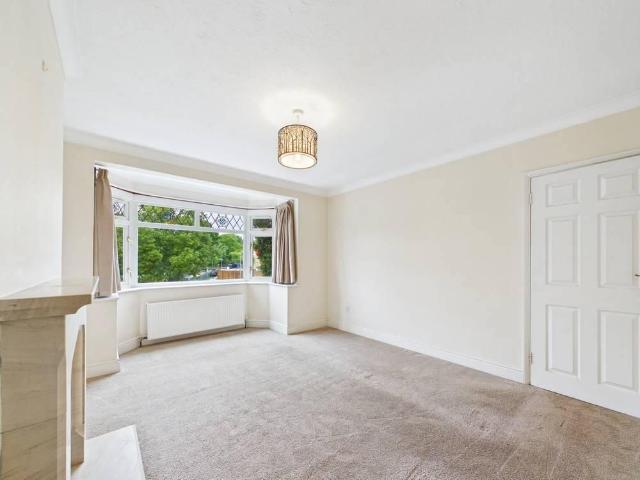 4 bedroom semi detached house to rent