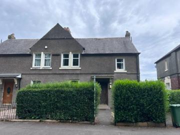 4 bedroom semi detached house to rent