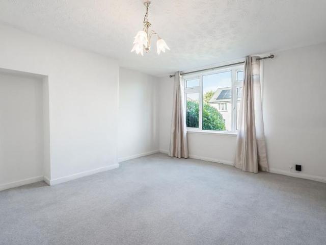 4 bedroom semi detached house to rent