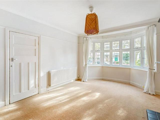 4 bedroom semi detached house to rent
