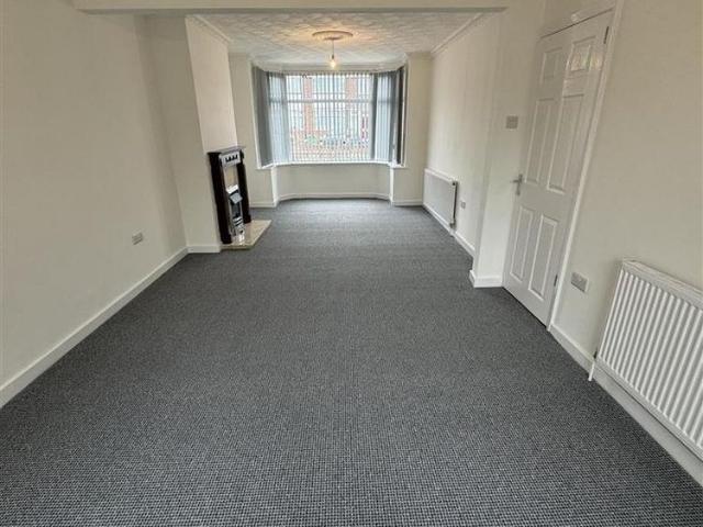 4 bedroom semi detached house to rent